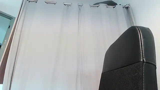 Snapshot of serena__vedette chatting on September 8, 3:44 pm serena vedette online show from September 8, 3:44 pm