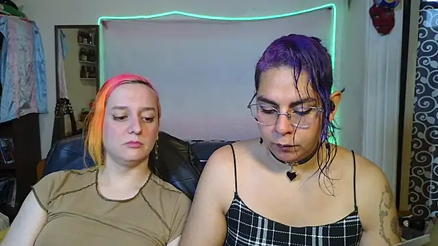 Evelan420 online show from December 18, 6:25 pm