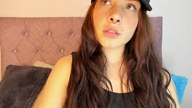 Snapshot of onix_bl4ck chatting on January 23, 10:44 pm onix bl4ck online show from January 23, 10:44 pm