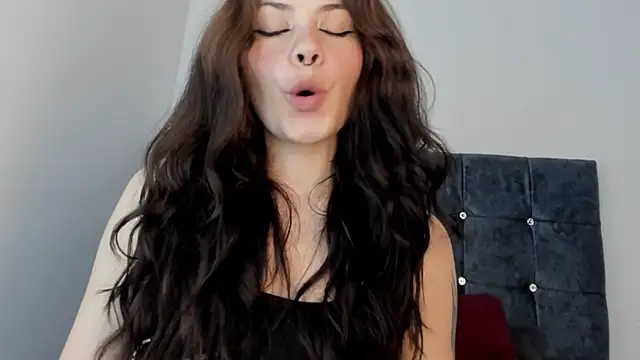 Snapshot of onix_bl4ck chatting on January 28, 10:56 pm onix bl4ck online show from January 28, 10:56 pm