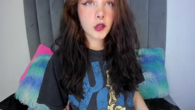 Snapshot of onix_bl4ck chatting on February 1, 9:08 pm onix bl4ck online show from February 1, 9:08 pm