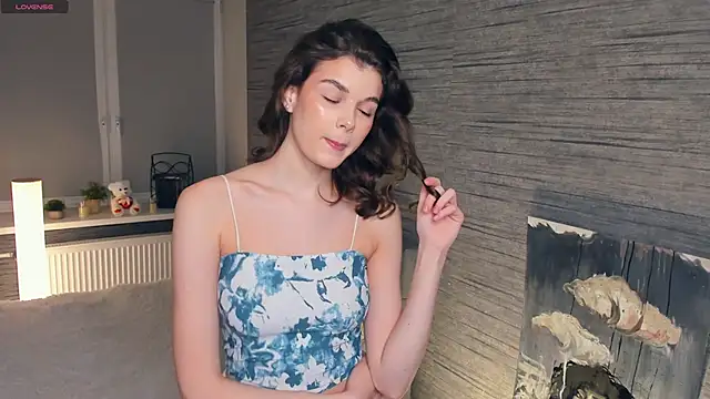 FloraDobb online show from February 23, 7:28 pm