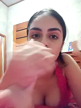 Snapshot of perolaa8 chatting on February 19, 6:00 pm perolaa8 online show from February 19, 6:00 pm