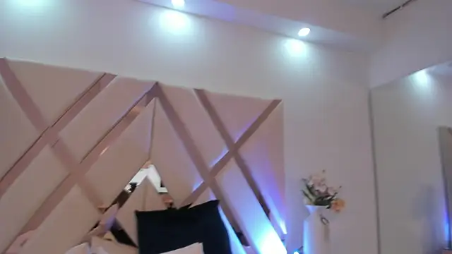 Snapshot of taliarussel chatting on February 19, 9:36 pm taliarussel online show from February 19, 9:36 pm