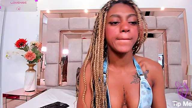 Snapshot of taliarussel chatting on March 1, 8:31 pm taliarussel online show from March 1, 8:31 pm