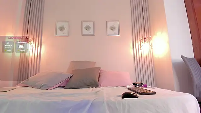 Snapshot of redvelvet__7 chatting on February 5, 7:31 pm redvelvet  7 online show from February 5, 7:31 pm