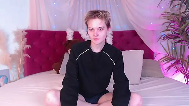 Snapshot of DemianEnglen chatting on October 4, 10:08 pm DemianEnglen online show from October 4, 10:08 pm