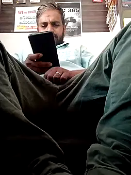 RaviRoy2326 online show from February 24, 9:43 am