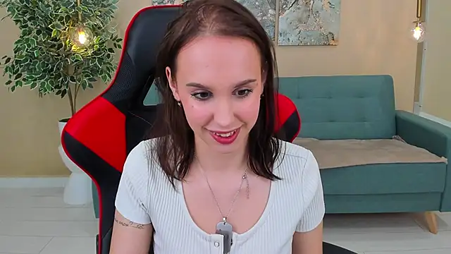 Snapshot of SandraTucker chatting on February 1, 10:05 am SandraTucker online show from February 1, 10:05 am