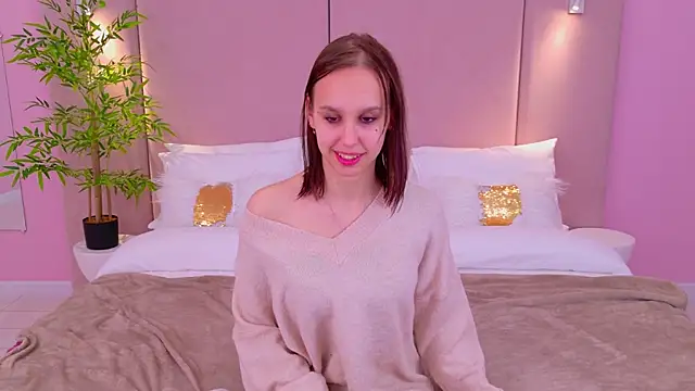 Snapshot of SandraTucker chatting on March 8, 9:17 am SandraTucker online show from March 8, 9:17 am