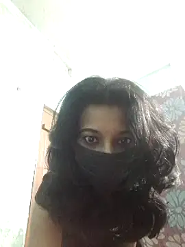 Snapshot of Bong-lady chatting on January 28, 2:43 am Bong-lady online show from January 28, 2:43 am