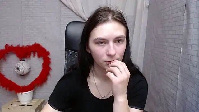 Snapshot of AmandaJi_ chatting on February 13, 10:23 am AmandaJi  online show from February 13, 10:23 am