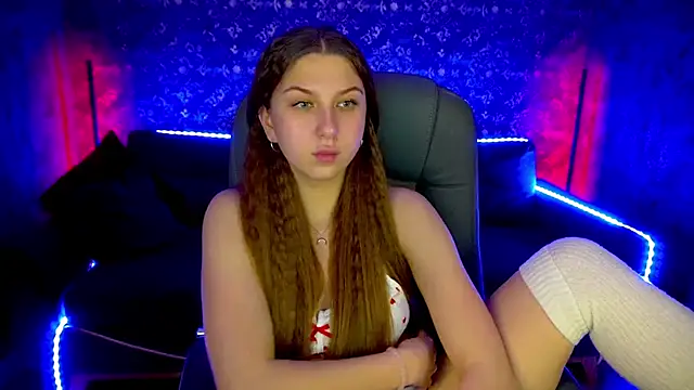 Snapshot of AureliaBliss_ chatting on January 28, 11:17 pm AureliaBliss online show from January 28, 11:17 pm