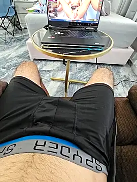 Snapshot of j0nathan00 chatting on January 22, 1:53 pm j0nathan00 online show from January 22, 1:53 pm