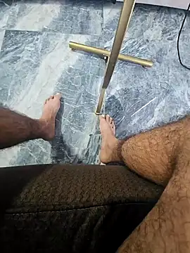 Snapshot of j0nathan00 chatting on January 24, 6:25 pm j0nathan00 online show from January 24, 6:25 pm