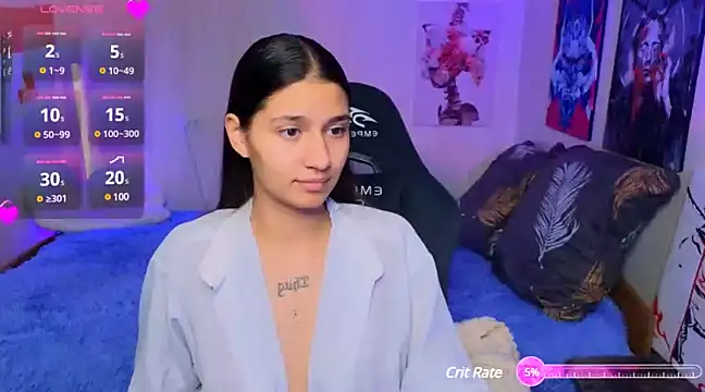 Snapshot of AokiiiKan chatting on February 4, 2:17 am AokiiiKan online show from February 4, 2:17 am