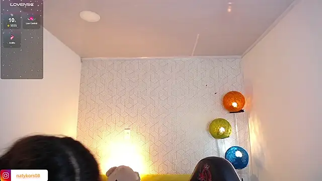 Snapshot of natyk_m chatting on February 7, 1:01 pm natyk m online show from February 7, 1:01 pm