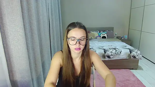 Snapshot of singletrouble chatting on October 8, 4:43 am singletrouble online show from October 8, 4:43 am