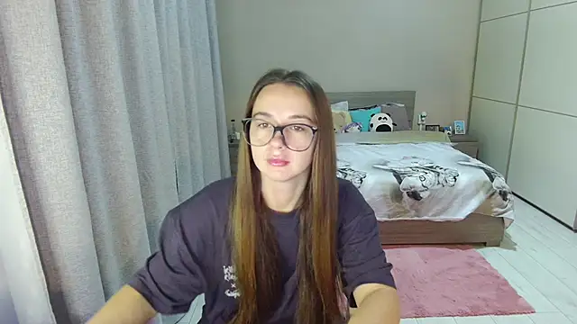 Snapshot of singletrouble chatting on October 15, 4:23 am singletrouble online show from October 15, 4:23 am