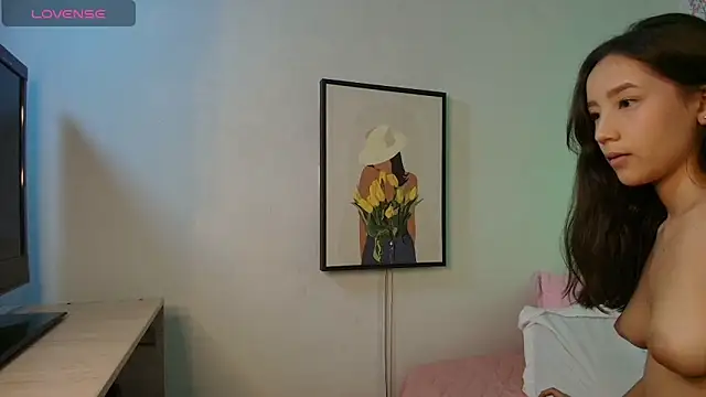 Snapshot of sophi_lii chatting on January 26, 8:34 pm sophi lii online show from January 26, 8:34 pm