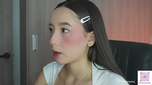 Snapshot of sophi_lii chatting on September 24, 7:17 pm sophi lii online show from September 24, 7:17 pm