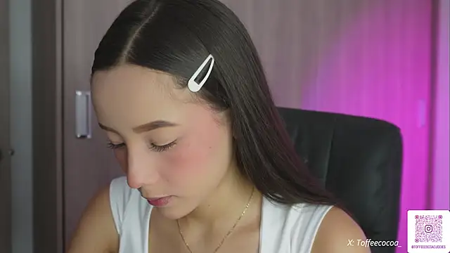 Snapshot of sophi_lii chatting on September 30, 8:14 pm sophi lii online show from September 30, 8:14 pm