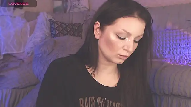 Snapshot of BritneyBarker chatting on January 20, 2:32 am BritneyBarker online show from January 20, 2:32 am