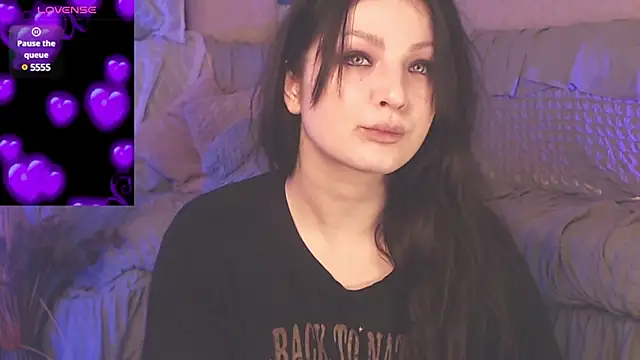 Snapshot of BritneyBarker chatting on January 23, 2:12 am BritneyBarker online show from January 23, 2:12 am