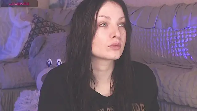 Snapshot of BritneyBarker chatting on February 3, 1:09 am BritneyBarker online show from February 3, 1:09 am