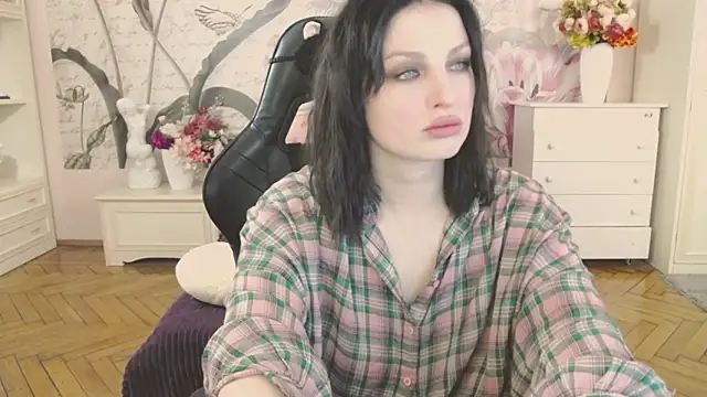 BritneyBarker online show from March 17, 8:23 pm