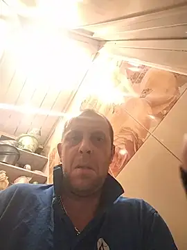 MaxDevilWhite online show from October 25, 8:22 am