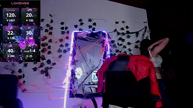 saray  jones online show from October 30, 1:56 pm