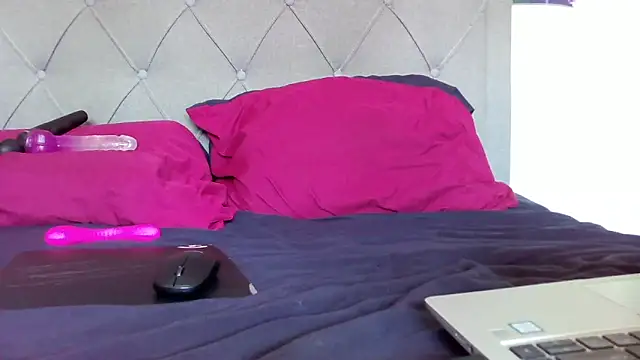 bunnyfox420 online show from September 24, 11:35 am