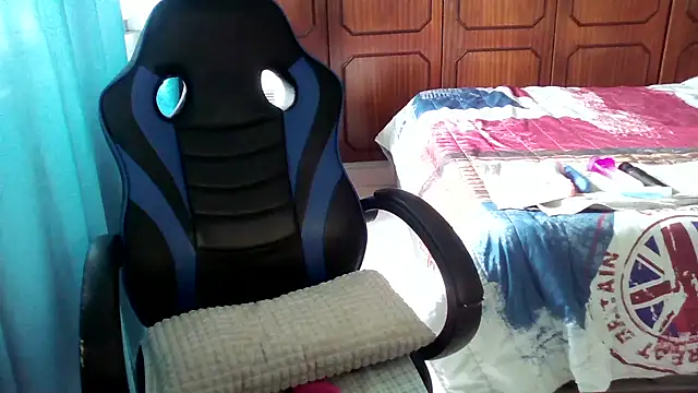 bunnyfox420 online show from October 21, 3:46 pm