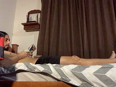 Snapshot of Nooneisthis chatting on November 20, 6:57 am Nooneisthis online show from November 20, 6:57 am