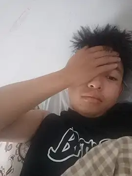 Snapshot of zxc78911 chatting on October 15, 2:22 am zxc78911 online show from October 15, 2:22 am