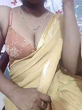 Snapshot of Vedha_Vedhika chatting on October 25, 6:13 pm Vedha Vedhika online show from October 25, 6:13 pm