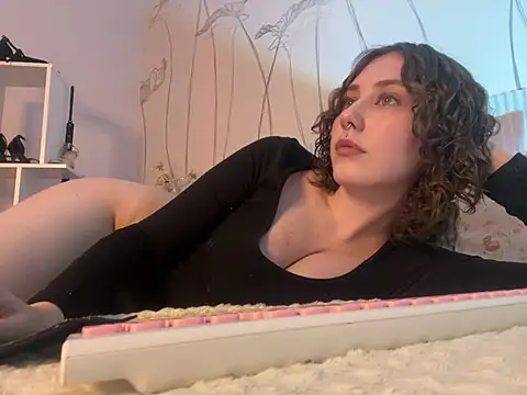 Molli Luv online show from February 27, 11:41 am