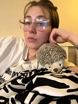 Molli Luv online show from October 19, 1:23 pm