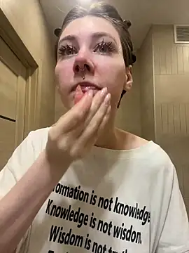 Molli Luv online show from November 11, 4:29 pm