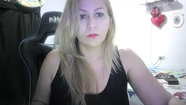 mariana0x online show from October 9, 1:42 pm