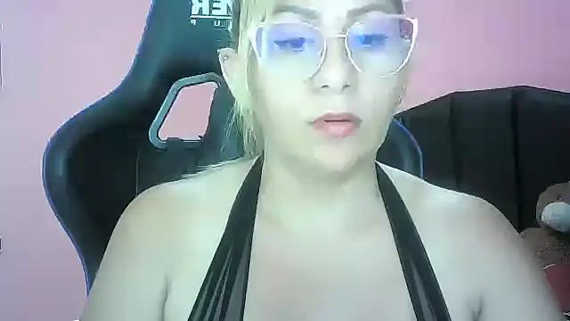 mariana0x online show from January 10, 3:14 pm