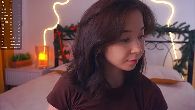 VeronaCritchlow online show from March 12, 7:03 am