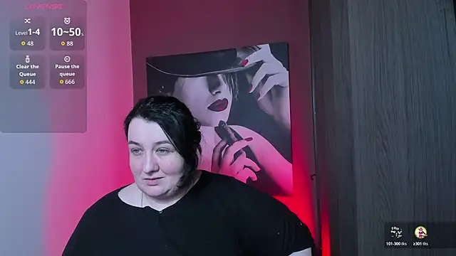 QueenOfHaze online show from April 16, 9:21 am