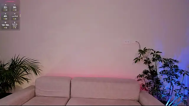 Hannah Jonhson online show from October 6, 6:33 am