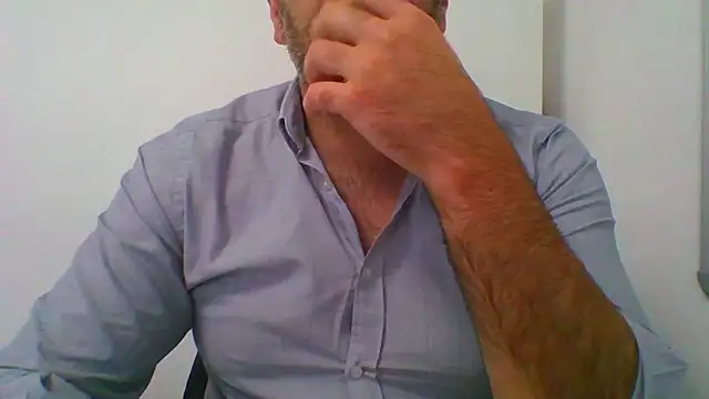 Snapshot of _tuga_man_ chatting on September 22, 12:40 pm tuga man online show from September 22, 12:40 pm