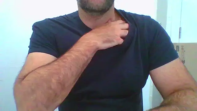 Snapshot of _tuga_man_ chatting on November 4, 1:54 pm tuga man online show from November 4, 1:54 pm