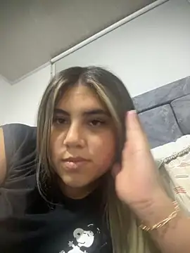 MeganCrow online show from November 18, 12:05 am