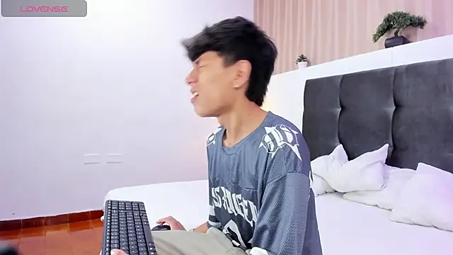 Snapshot of Im_Kael chatting on January 28, 12:11 pm Im Kael online show from January 28, 12:11 pm