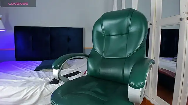 Snapshot of Im_Kael chatting on January 31, 9:26 pm Im Kael online show from January 31, 9:26 pm